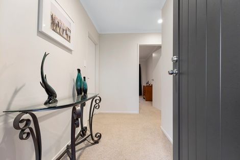 Photo of property in 2 Dayna Avenue, Ohauiti, Tauranga, 3112