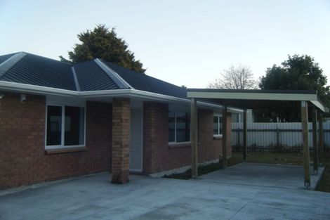 Photo of property in 2/27 Rice Crescent, Papakura, 2110