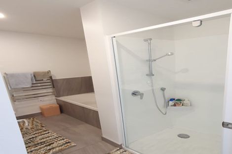 Photo of property in 52 High Street, Island Bay, Wellington, 6023