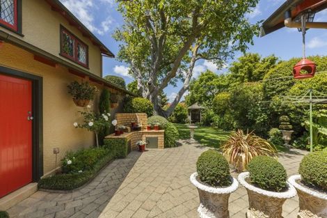 Photo of property in 302 Park Road, Hokowhitu, Palmerston North, 4410