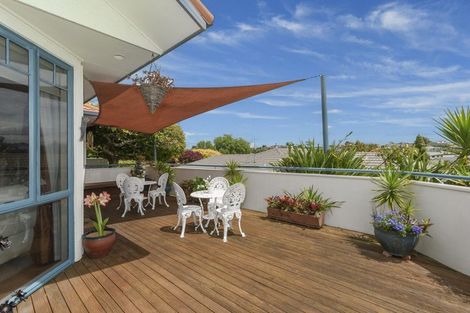 Photo of property in 10 Rochester Place, Bethlehem, Tauranga, 3110