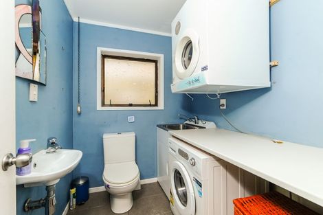 Photo of property in 1/31 Tane Street, New Lynn, Auckland, 0600