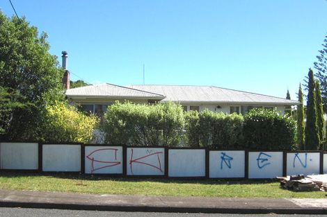 Photo of property in 22 Cobham Crescent, Kelston, Auckland, 0602