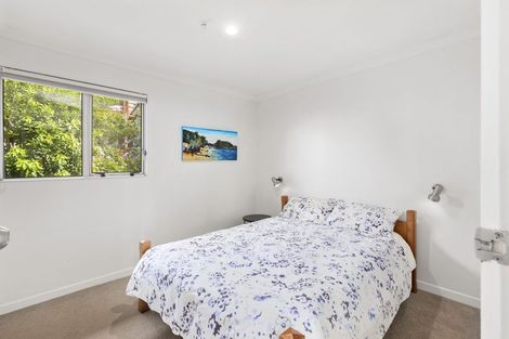 Photo of property in 25a Houghton Bay Road, Houghton Bay, Wellington, 6023