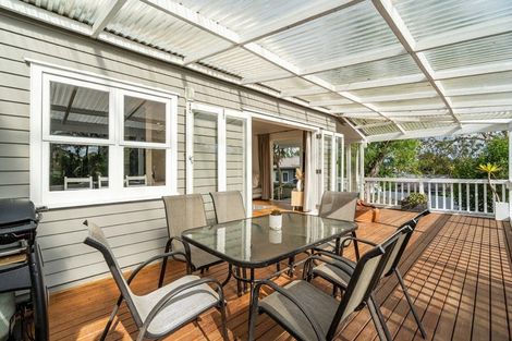 Photo of property in 19 Lanigan Street, Birkdale, Auckland, 0626