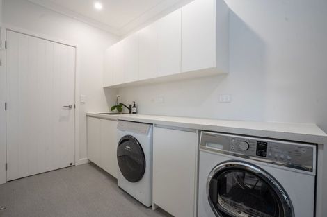 Photo of property in 15 Arihi Crescent, Frimley, Hastings, 4120