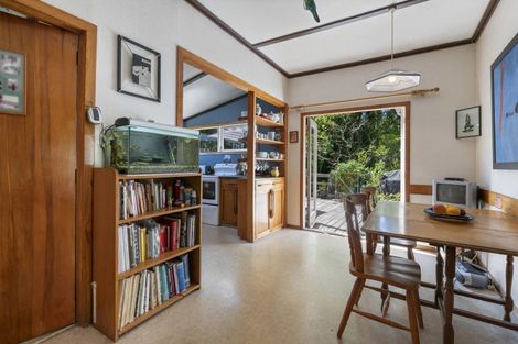 Photo of property in 26 Woodlands Crescent, Browns Bay, Auckland, 0630