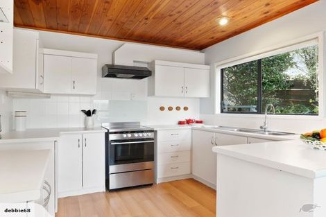 Photo of property in 17 Northfield Road, Waitakere, Auckland, 0816