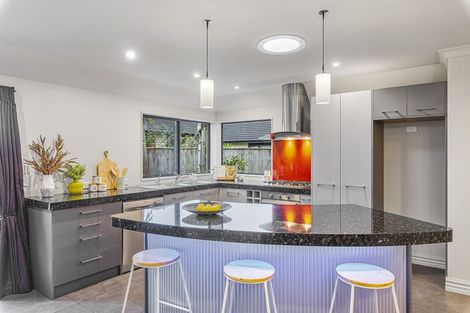 Photo of property in 18 Trusham Court, Paraparaumu, 5032