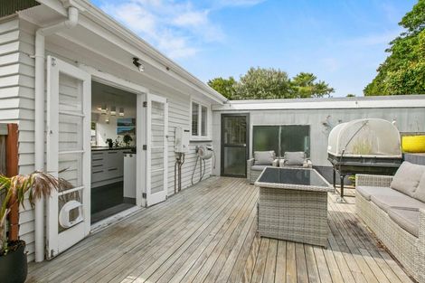 Photo of property in 26 Pembroke Street, Westown, New Plymouth, 4310