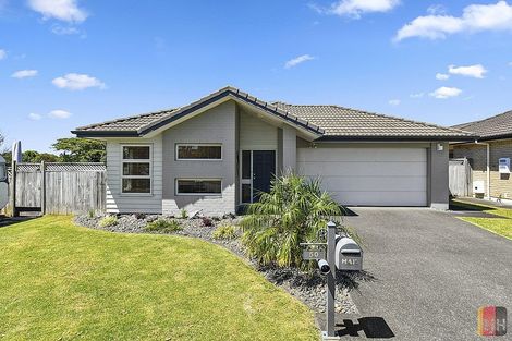 Photo of property in 50 Stranraer Crescent, Wattle Downs, Auckland, 2103