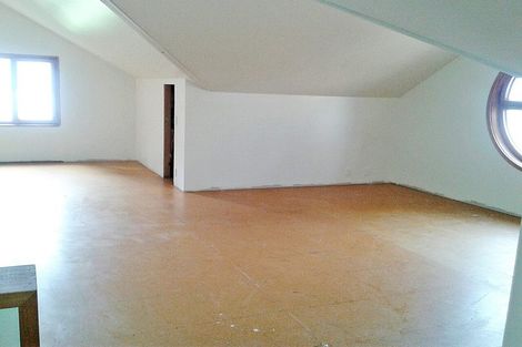 Photo of property in 10 Stafford Street, Hampden, 9410