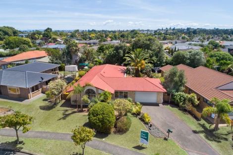 Photo of property in 12 Tington Avenue, Wattle Downs, Auckland, 2103