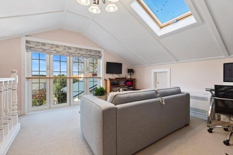 Photo of property in 1 Fow Street, Hamilton Central, Hamilton, 3204