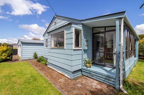 Photo of property in 2 Grayson Avenue, Mangakakahi, Rotorua, 3015