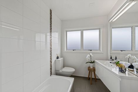 Photo of property in 53 Roberta Drive, Somerfield, Christchurch, 8024