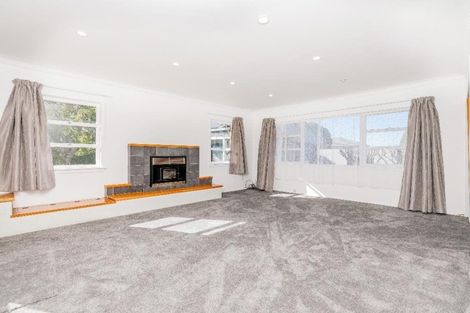 Photo of property in 1/510 East Coast Road, Windsor Park, Auckland, 0630