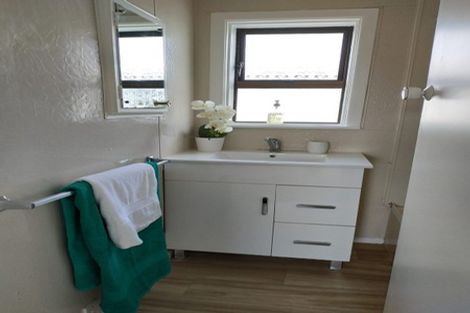 Photo of property in 37a Alma Crescent, Papakura, 2110