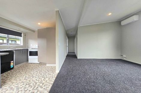 Photo of property in 5 Clayburn Road, Glen Eden, Auckland, 0602