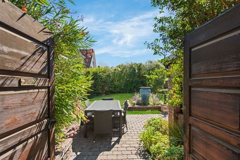 Photo of property in 17b Crosdale Place, Burnside, Christchurch, 8042