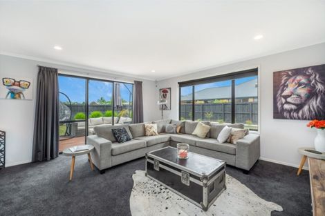 Photo of property in 6 Mickelson Avenue, Rototuna, Hamilton, 3210