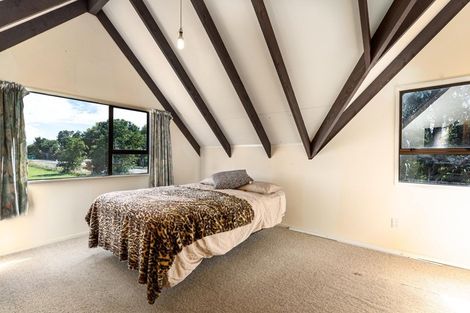 Photo of property in 2984 Cheltenham Hunterville Road, Cheltenham, Feilding, 4777