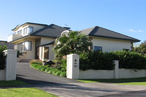 Photo of property in 21 Del Mar Court, Shamrock Park, Auckland, 2016