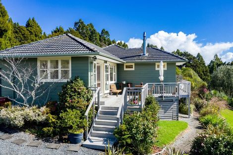 Photo of property in 122 Massey Road, Waipu, 0582