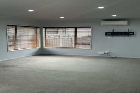 Photo of property in 23 Delta Mews Place, Clive, 4102