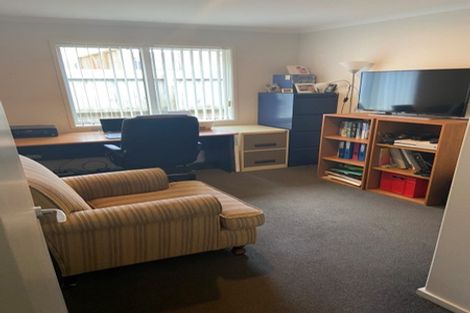 Photo of property in 31 Rochfort Crescent, Pyes Pa, Tauranga, 3112