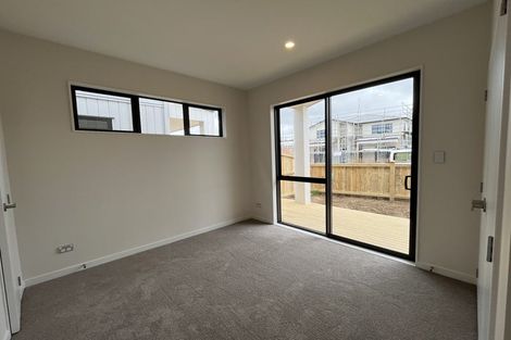 Photo of property in 20 Kapeta Lane, Karaka, 2113