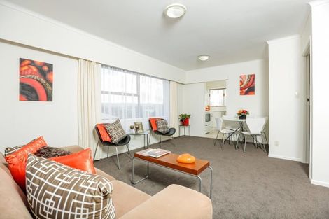 Photo of property in 1/34 Mcleod Road, Henderson, Auckland, 0612