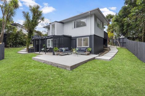 Photo of property in 29 Aplin Place, Birkdale, Auckland, 0626