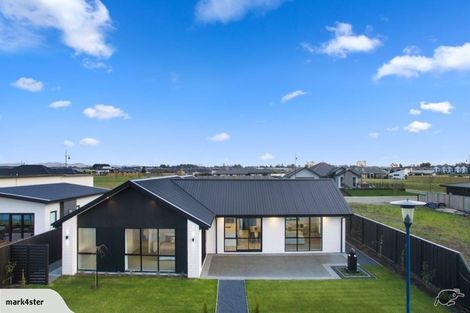 Photo of property in 75 The Esplanade, Pegasus, 7612