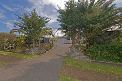 Photo of property in 12 Amber Place, Waimauku, 0812