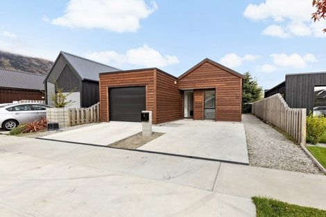 Photo of property in 6 Bellamore Street, Lake Hayes, Queenstown, 9304