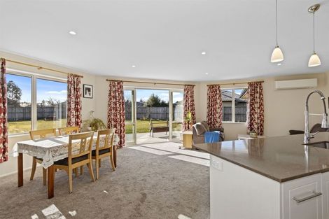 Photo of property in 5 Jozecom Place, Rolleston, 7614