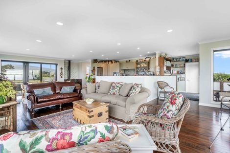 Photo of property in 1 Surrey Street, Orepuki, Riverton, 9881