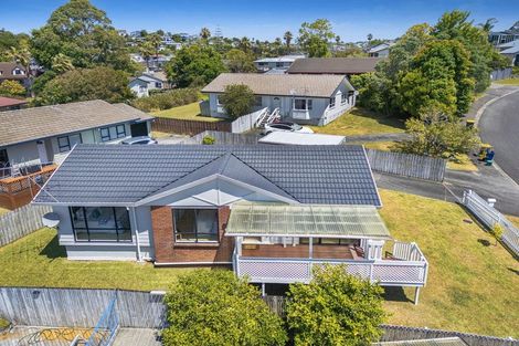 Photo of property in 1/12 Jumento Place, Unsworth Heights, Auckland, 0632