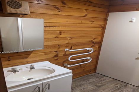 Photo of property in 2/32 Trinidad Road, Sunnynook, Auckland, 0620