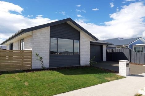 Photo of property in 10 Awatere Street, Pegasus, 7612