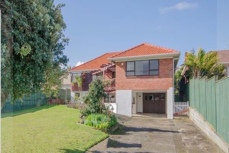 Photo of property in 42 Rogan Street, Mount Roskill, Auckland, 1041