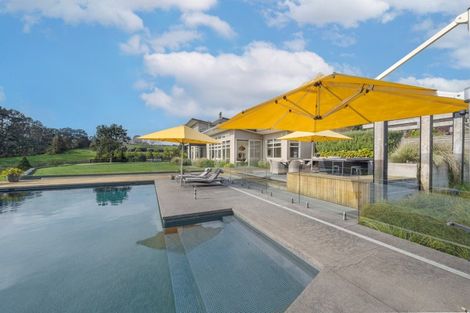 Photo of property in 426 Whitford Road, Whitford, Howick, 2571