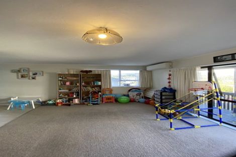 Photo of property in 20 Forglen Place, Tawa, Wellington, 5028