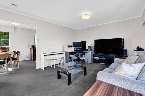Photo of property in 1 Antonia Place, Bell Block, New Plymouth, 4312