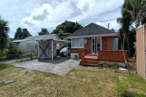 Photo of property in 2/265 Massey Road, Mangere East, Auckland, 2024
