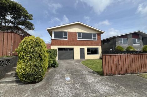 Photo of property in 11 Cumberland Street, Merrilands, New Plymouth, 4312