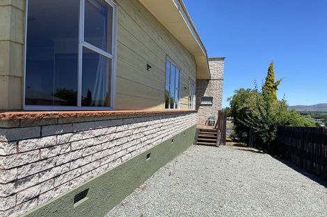 Photo of property in 24 Garden Street, Lumsden, 9730