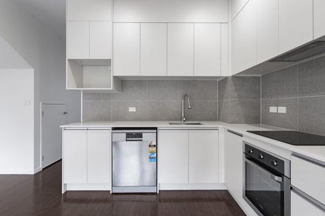 Photo of property in 14 Rangimarie Close, Opaheke, Papakura, 2113