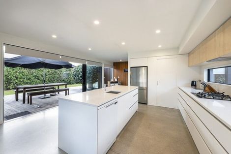 Photo of property in 112 Rob Roy Lane, Wanaka, 9305